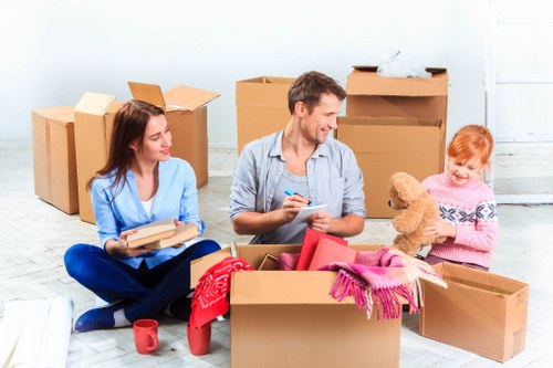 Efficient packing and unpacking by Storage Sutton removalists